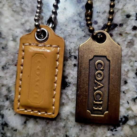 Coach Tag Set - Picture 6 of 7